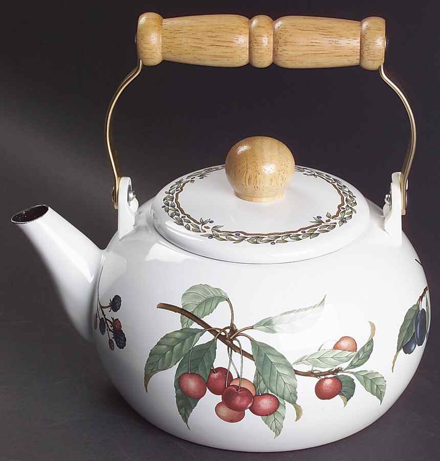 Gourmet Harvest Metal Kettle & Lid by Noritake-1