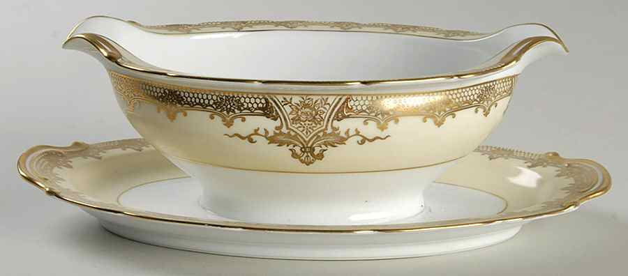 Goldale Gravy Boat with Attached Underplate by Noritake-1