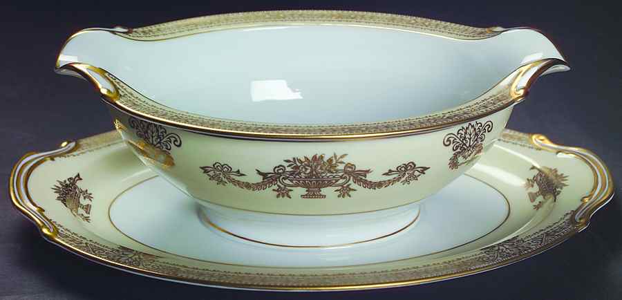 Goldana Gravy Boat with Attached Underplate by Noritake-1