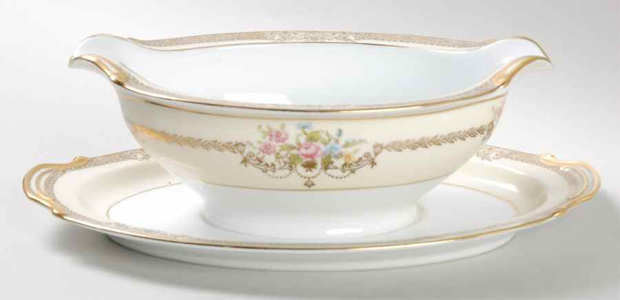 Goldfleur Gravy Boat with Attached Underplate by Noritake-1