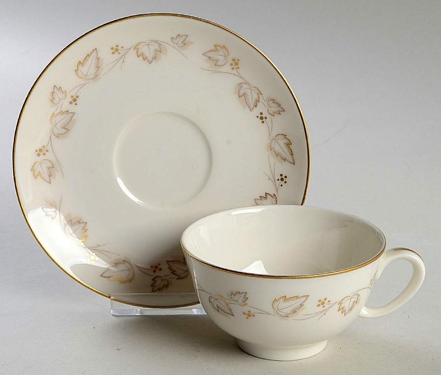 Goldivy Flat Cup & Saucer Set by Noritake-1