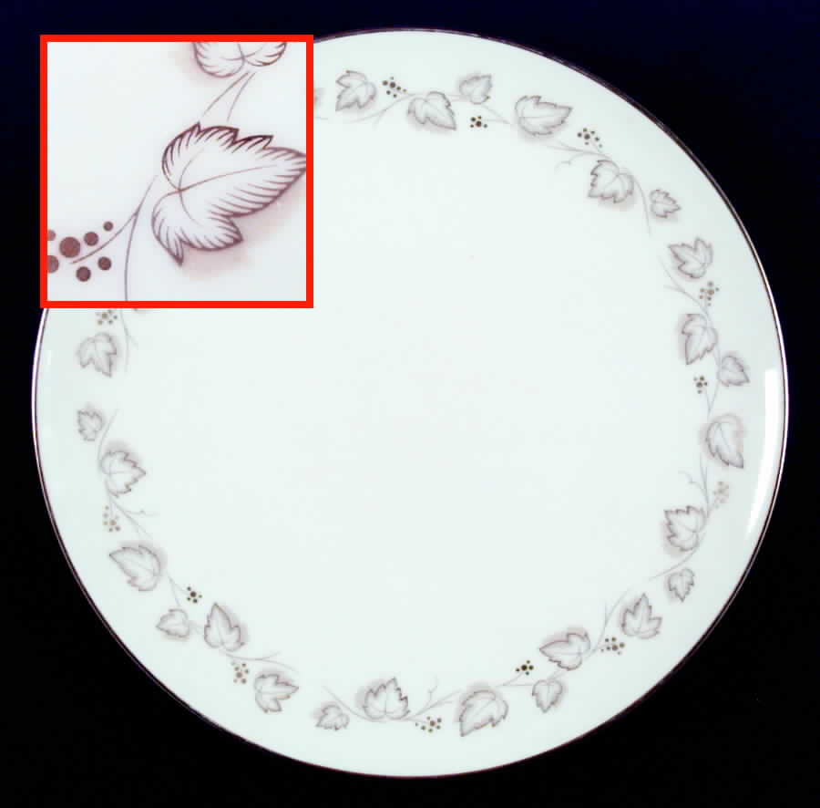 Goldivy Dinner Plate by Noritake-1