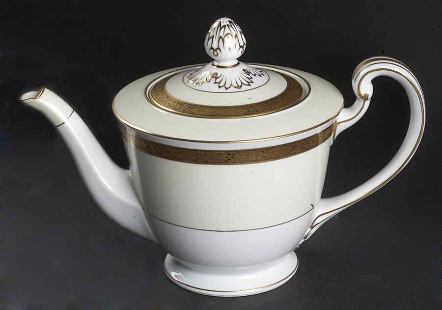 Goldkin (4985) Teapot & Lid by Noritake-1