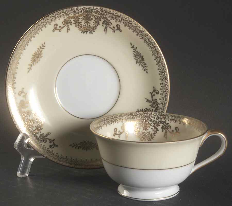 Goldlea Footed Cup & Saucer Set by Noritake-1