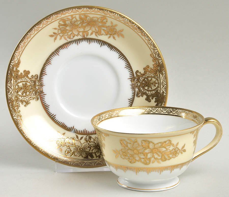 Goldlinda Footed Cup & Saucer Set by Noritake-1