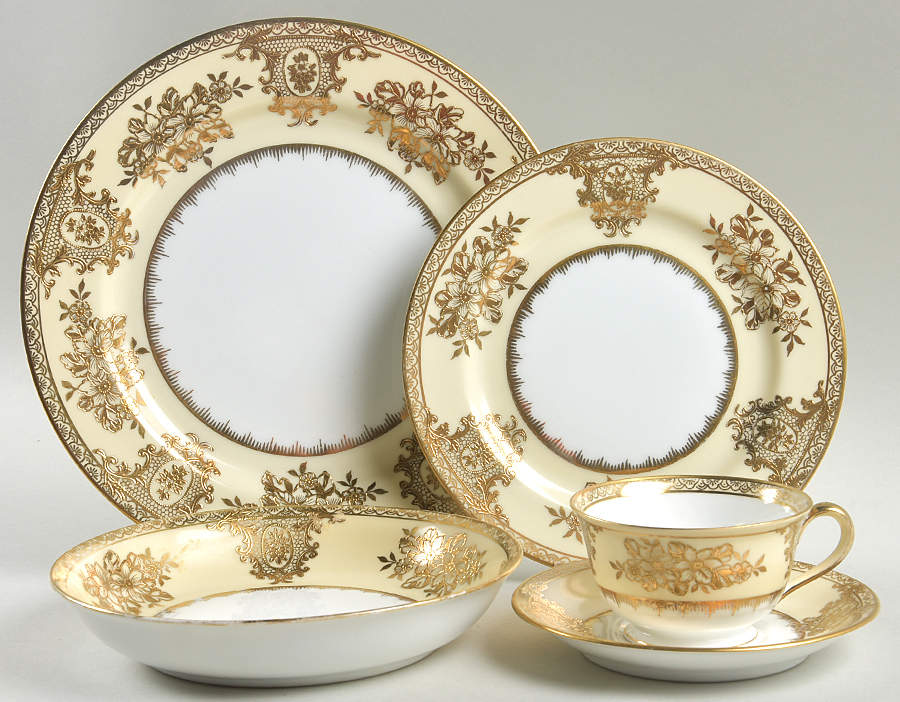 Goldlinda 5 Piece Place Setting by Noritake-1