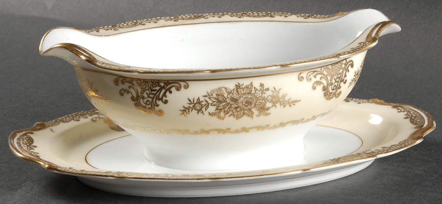 Goldlure Gravy Boat with Attached Underplate by Noritake-1