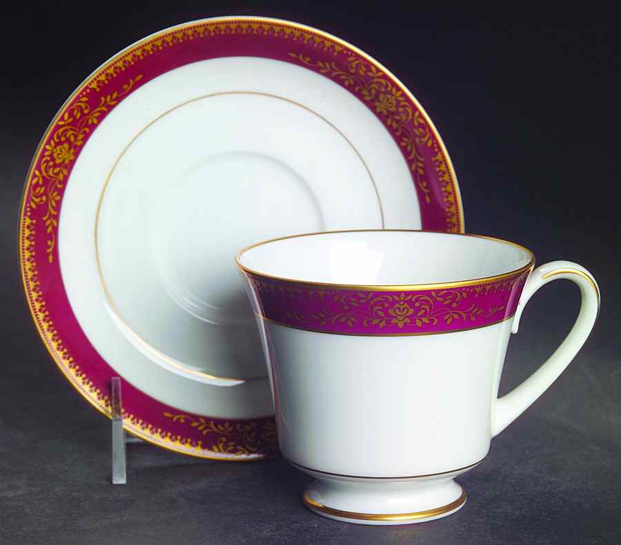 Goldmere Footed Cup & Saucer Set by Noritake-1