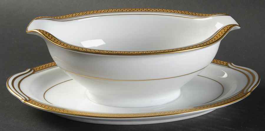 Goldridge Gravy Boat with Attached Underplate by Noritake-1
