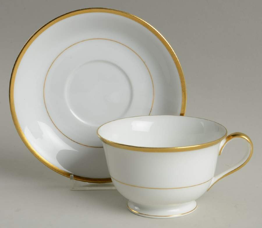 Goldray Footed Cup & Saucer Set by Noritake-1