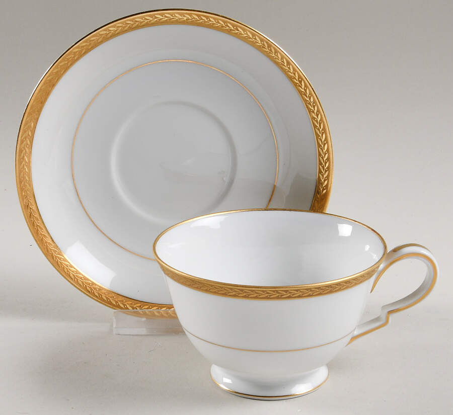 Goldream Footed Cup & Saucer Set by Noritake-1