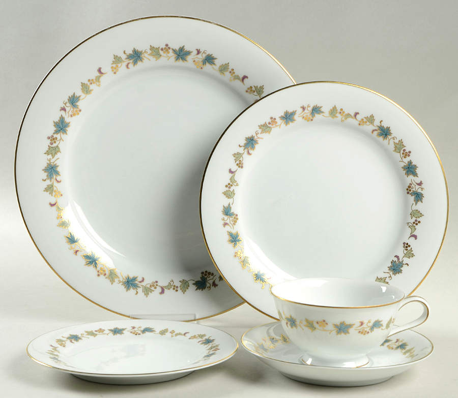 Goldvine 5 Piece Place Setting by Noritake-1