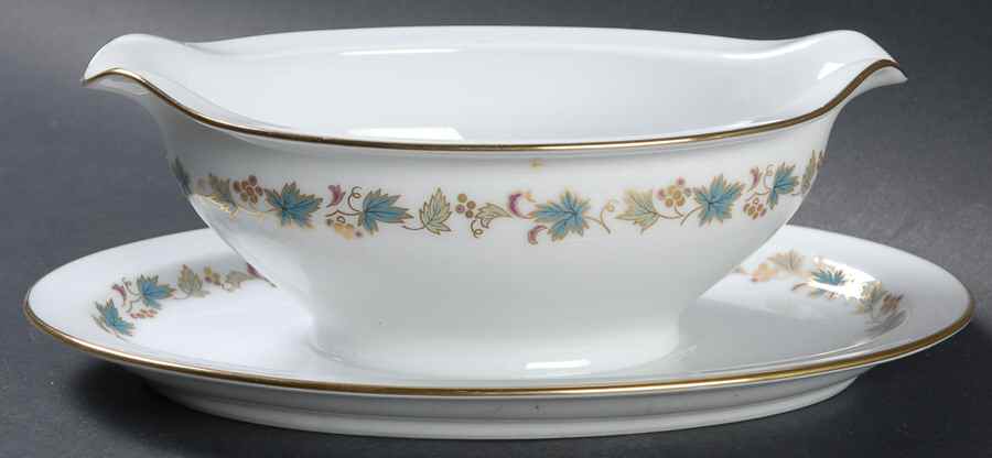 Goldvine Gravy Boat with Attached Underplate by Noritake-1