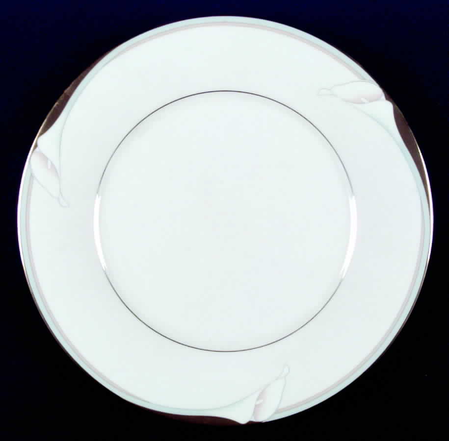 Golden Lily Dinner Plate by Noritake-1