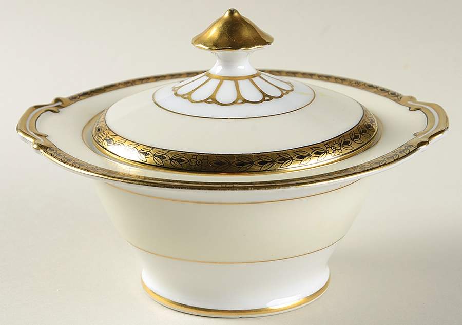 Goldnoir Sugar Bowl & Lid by Noritake-1