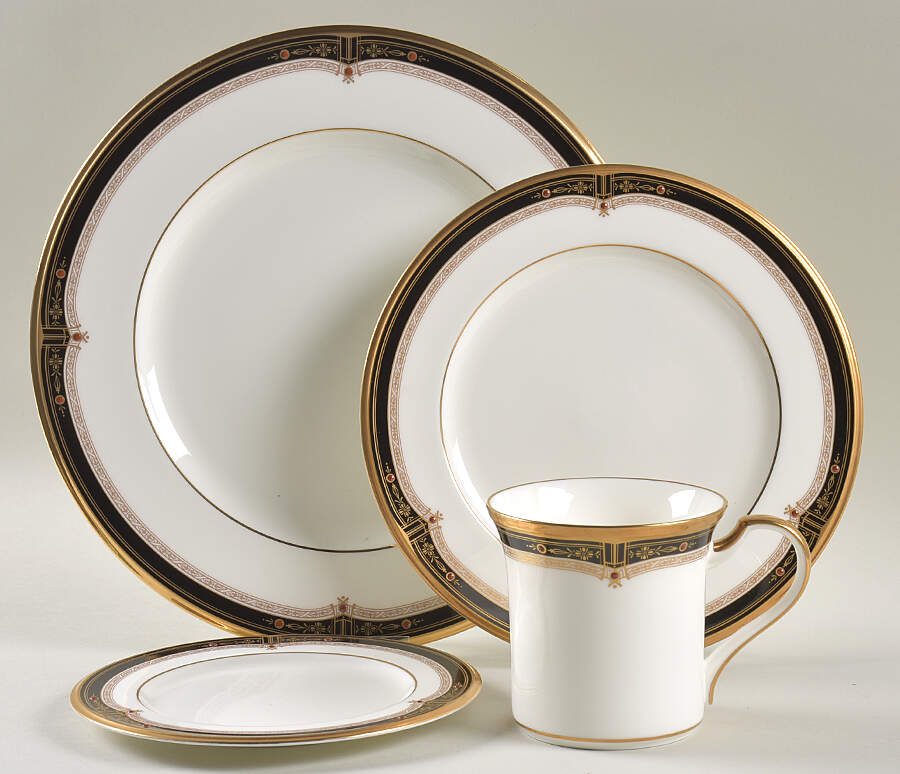 Gold and Sable 4 Piece Place Setting by Noritake-1