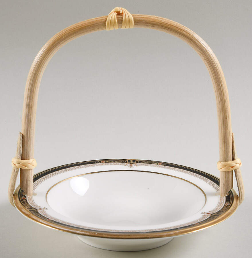 Gold and Sable 7''-7 1/4'' Basket W/Bamboo Handle HC by Noritake-1