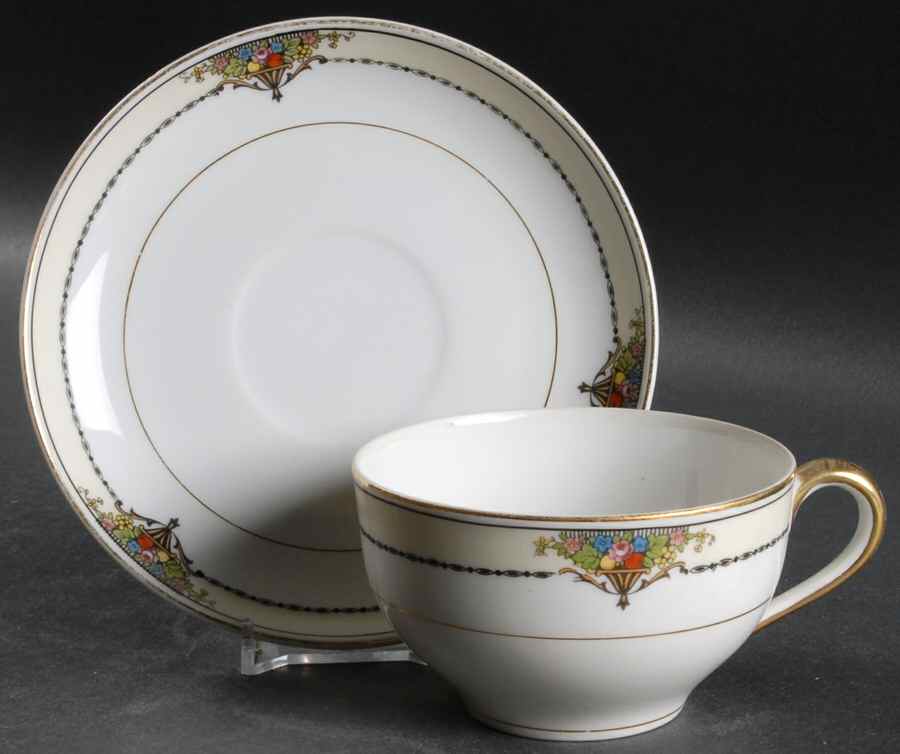 Gotham (Gold) Oversized Cup & Saucer Set by Noritake-1