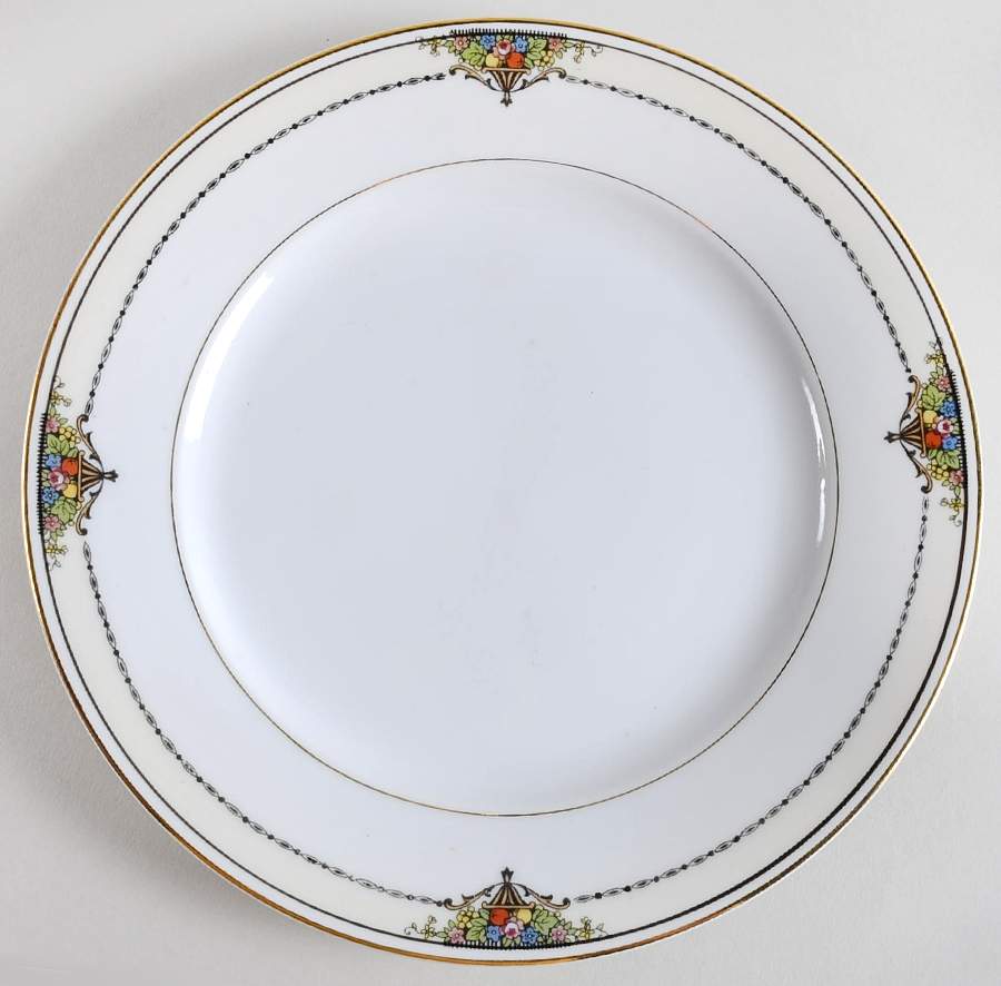 Gotham (Gold) Luncheon Plate by Noritake-1