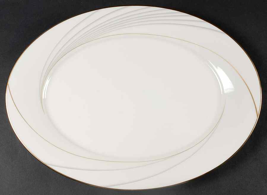 Golden Tide 15" Oval Serving Platter by Noritake-1