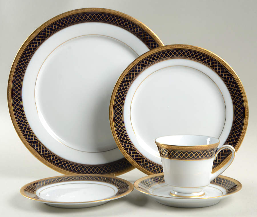 Golden Twilight 5 Piece Place Setting by Noritake-1