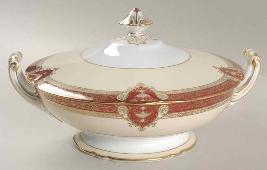 Graceland Round Covered Vegetable by Noritake-1