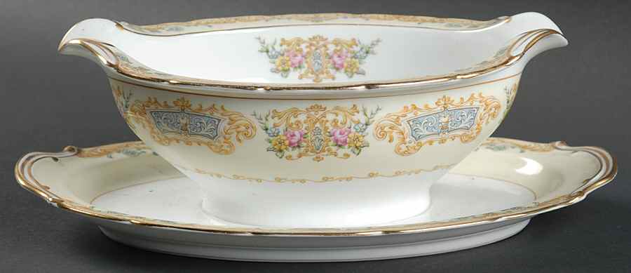 Grandeur Gravy Boat with Attached Underplate by Noritake-1