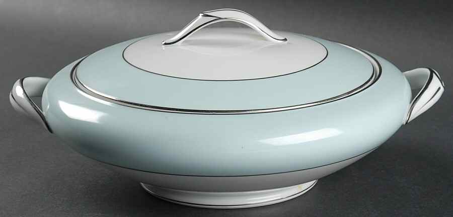 Grandeur Round Covered Vegetable by Noritake-1