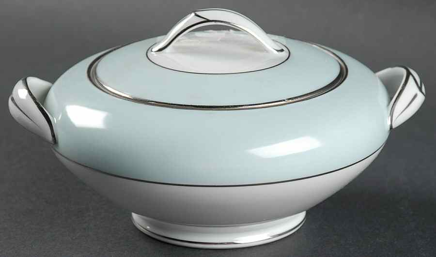 Grandeur Sugar Bowl & Lid by Noritake-1