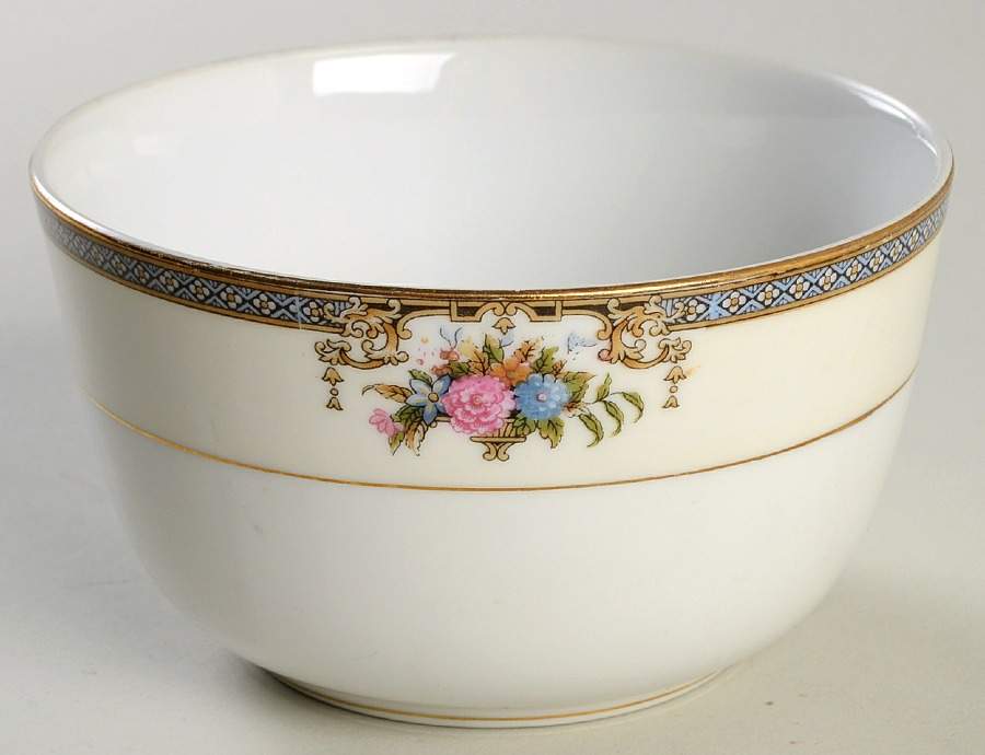 Grasmere Cranberry Bowl by Noritake-1