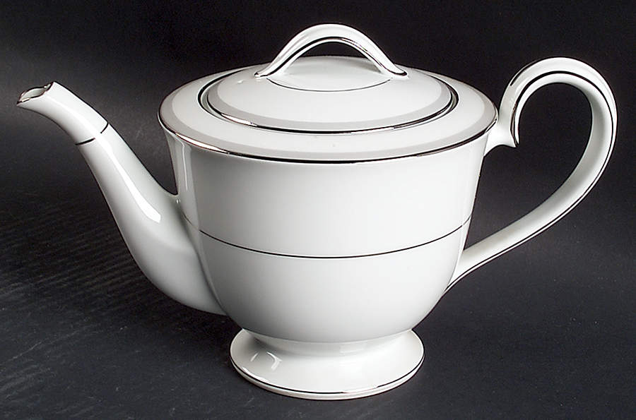 Graymere Teapot & Lid by Noritake-1