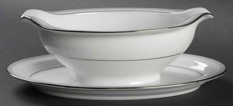 Graymere Gravy Boat with Attached Underplate by Noritake-1
