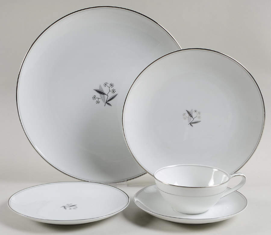 Graycliff 5 Piece Place Setting by Noritake-1