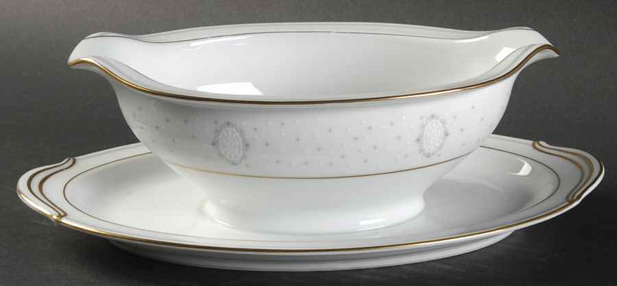 Graymont Gravy Boat with Attached Underplate by Noritake-1