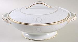Graymont Round Covered Vegetable by Noritake-1