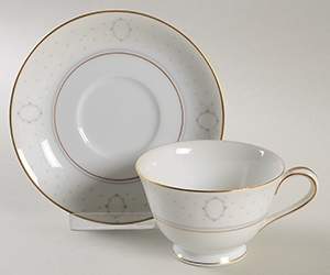 Graymont Footed Cup & Saucer Set by Noritake-1