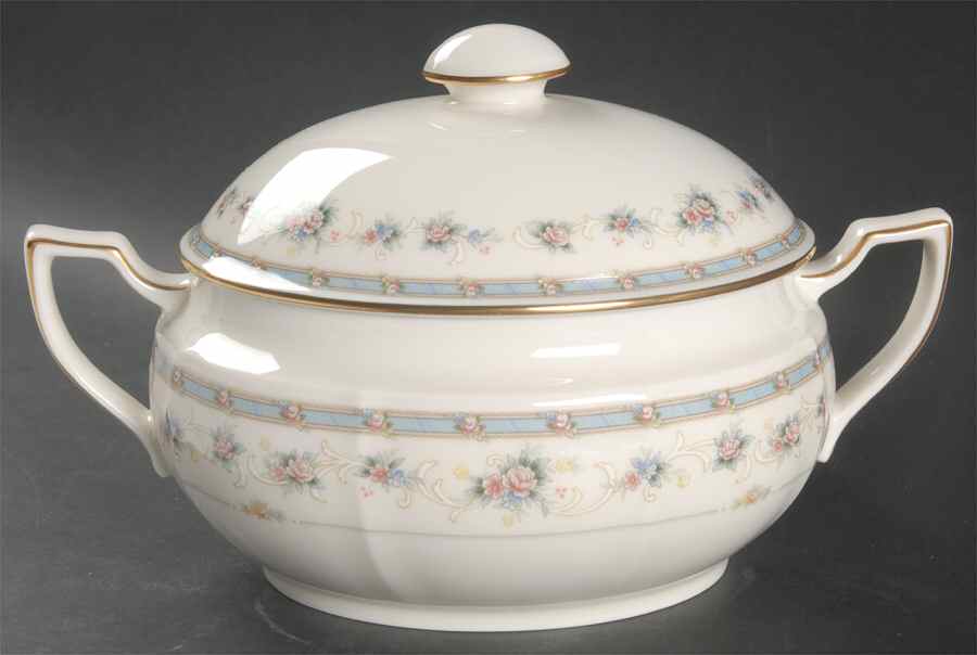 Greelay Oval Covered Vegetable by Noritake-1