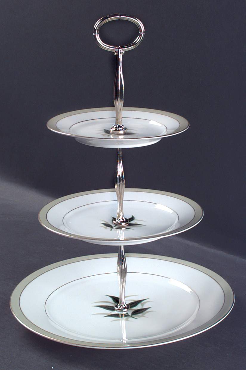 Greenbay 13 7/8"-14 1/4" 3-Tiered Serving Tray(DP,SP,BB) HC by Noritake-1