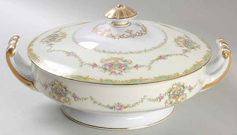 Greenbrier Round Covered Vegetable by Noritake-1