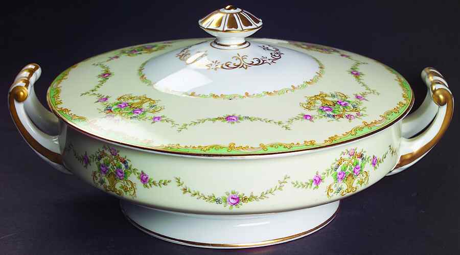 Greenbriar Round Covered Vegetable by Noritake-1