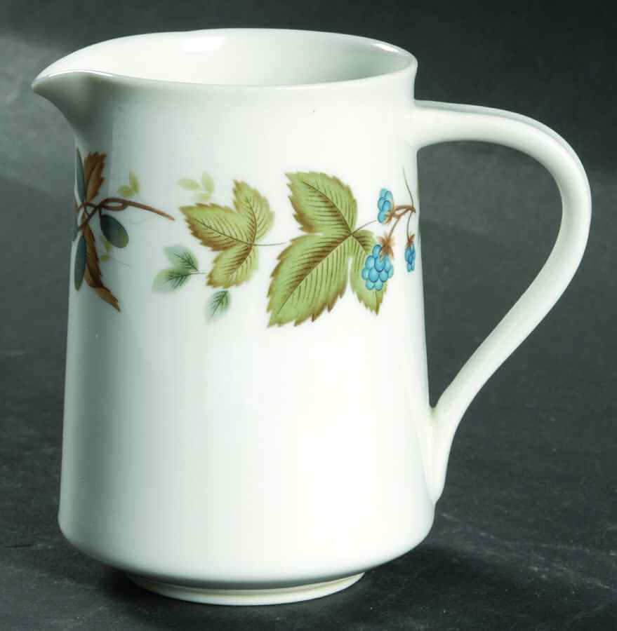 Greenbriar Creamer by Noritake-1
