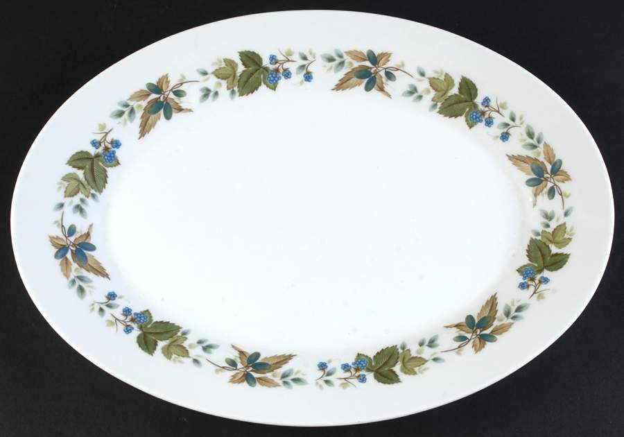 Greenbriar 16" Oval Serving Platter by Noritake-1