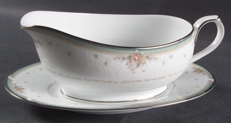 Greenbrier Gravy Boat & Underplate (Relish/Butter) by Noritake-1