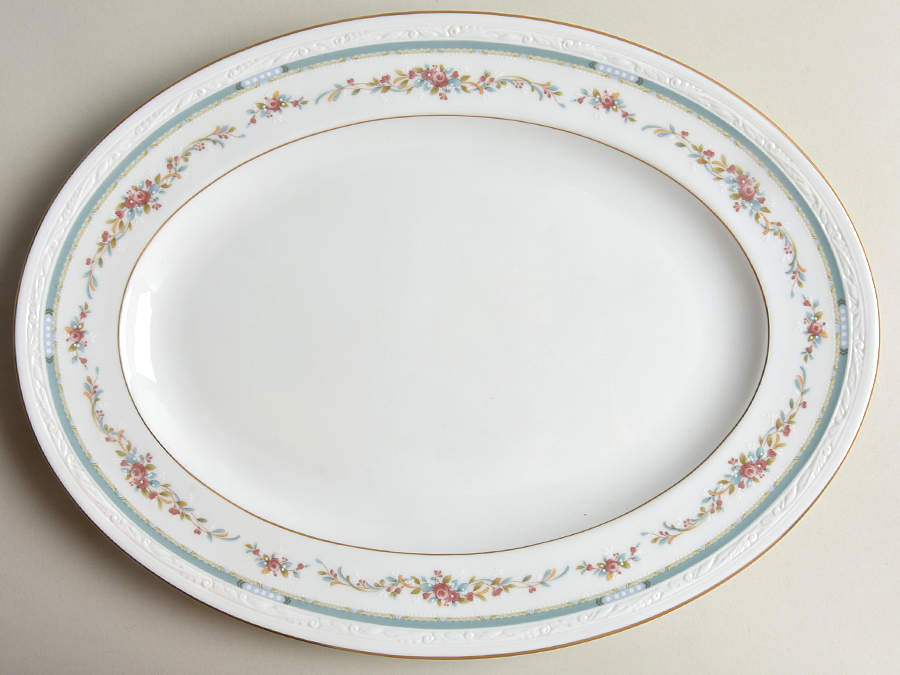 Greenbury 13" Oval Serving Platter by Noritake-1