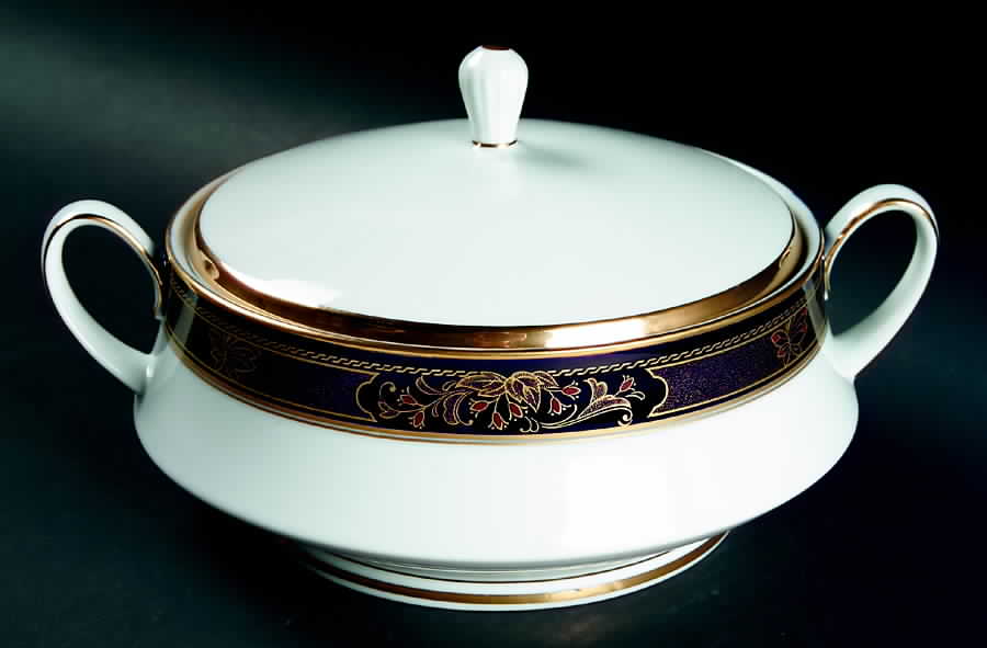 Grenoble Round Covered Vegetable by Noritake-1
