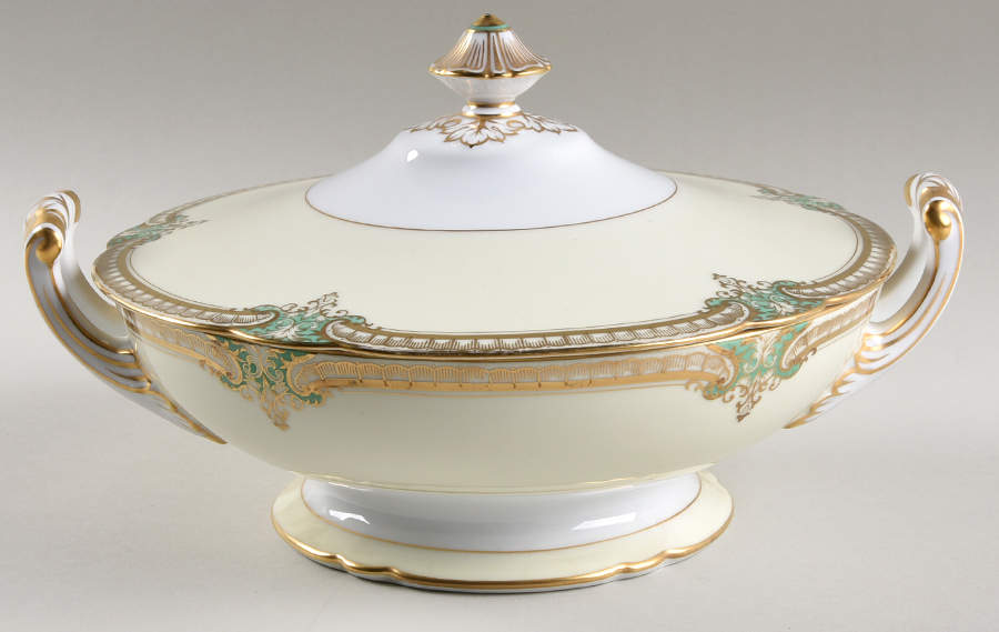 Grenwold Round Covered Vegetable by Noritake-1