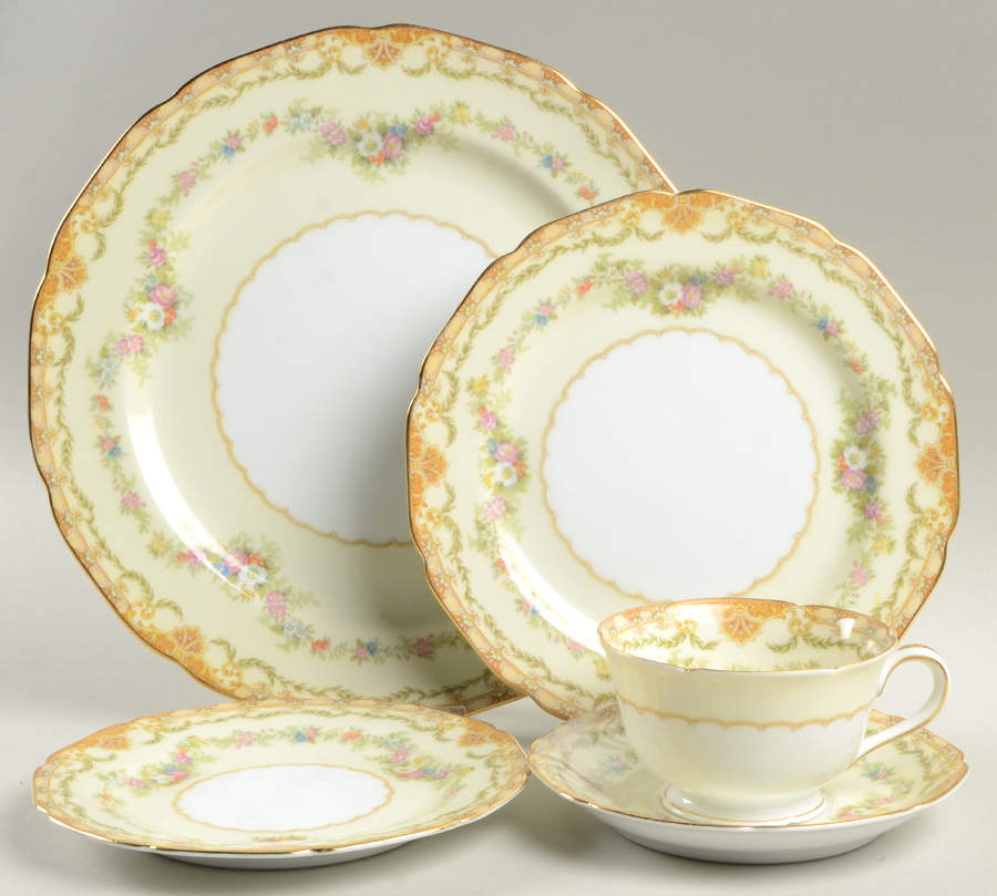 Greta 5 Piece Place Setting by Noritake-1