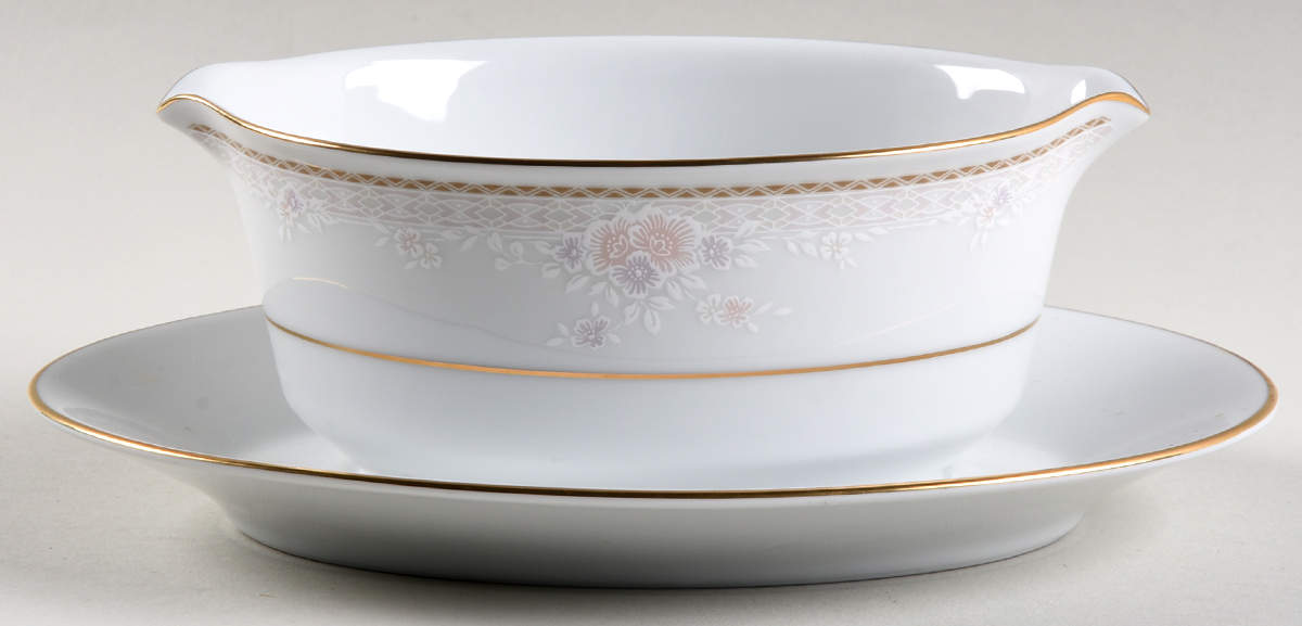 Grammercy Park Gravy Boat with Attached Underplate by Noritake-1