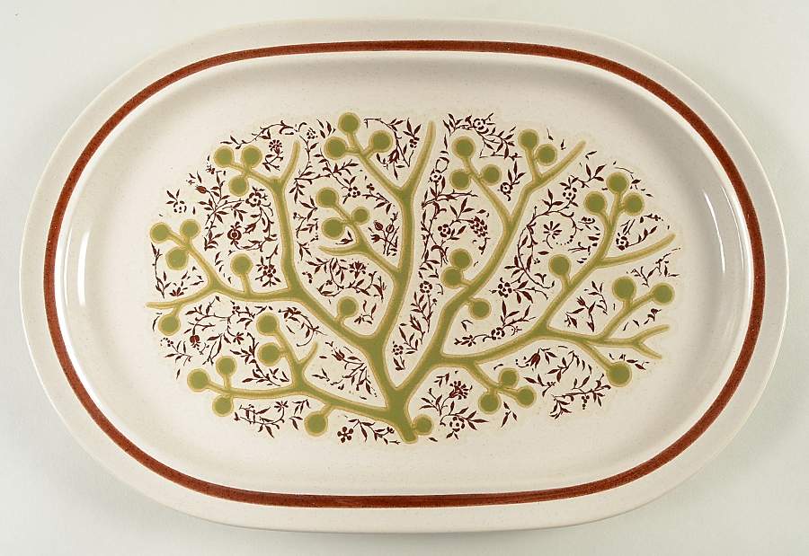 Green Tree 14" Oval Serving Platter by Noritake-1