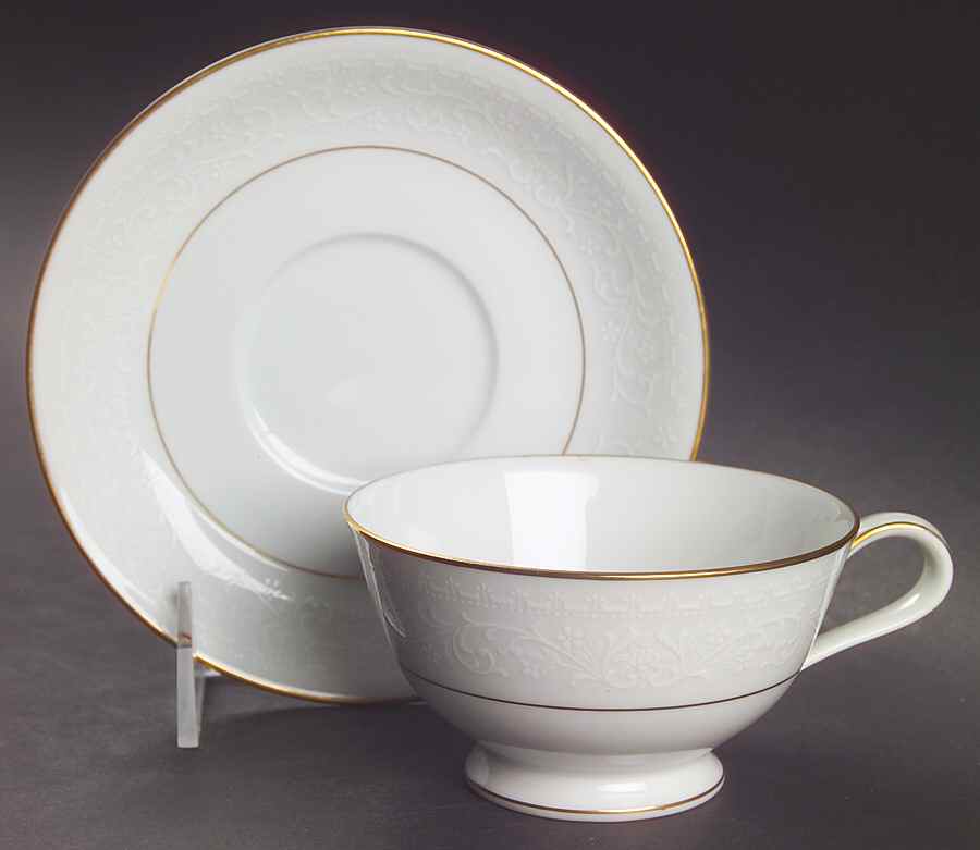 Guenevere Footed Cup & Saucer Set by Noritake-1